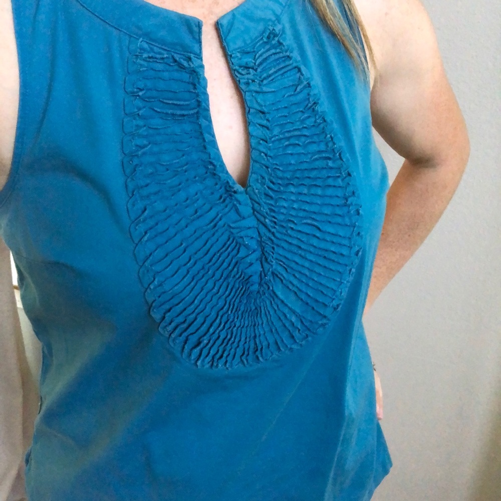 Sleeveless Racer Back Mossimo Blouse w/Flourish